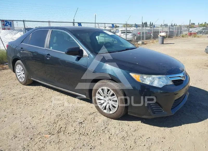 2012 Toyota CAMRY фото