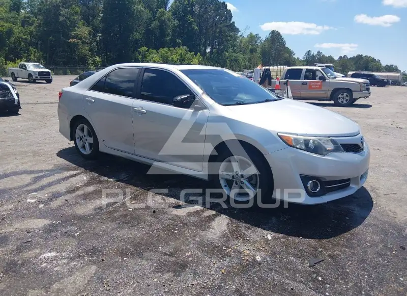 2012 Toyota CAMRY фото