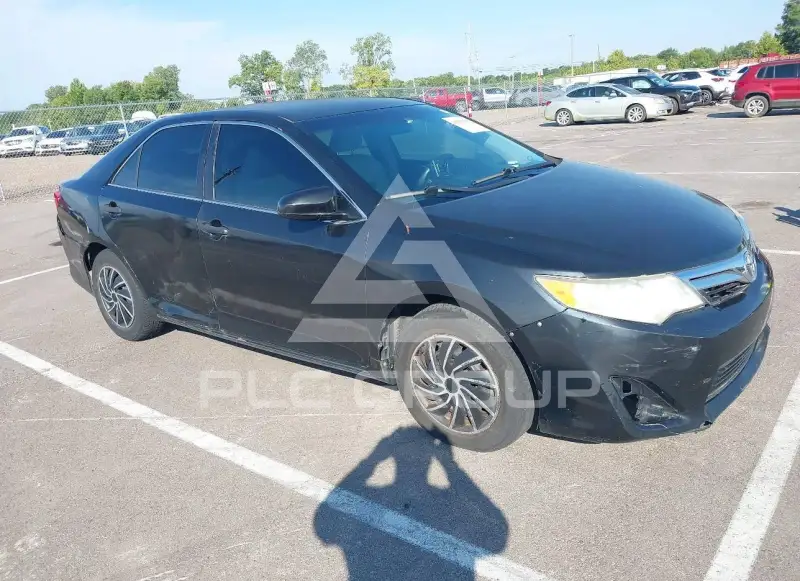 2012 Toyota CAMRY фото