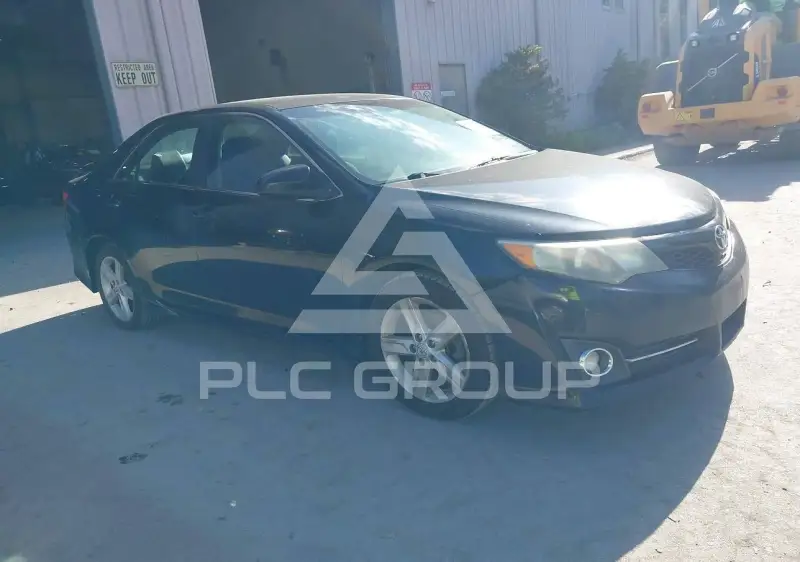 2012 Toyota CAMRY фото