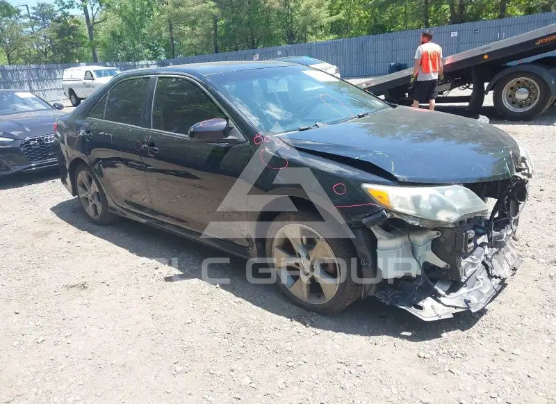 2012 Toyota CAMRY photo
