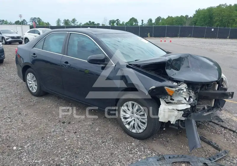 2012 Toyota CAMRY фото