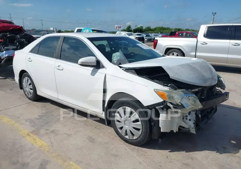 2012 Toyota CAMRY фото