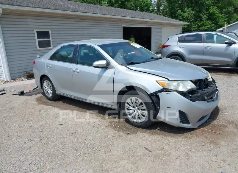 2012 Toyota CAMRY фото
