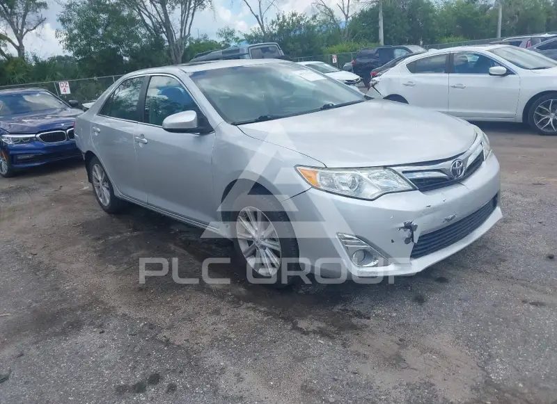 2012 Toyota CAMRY фото