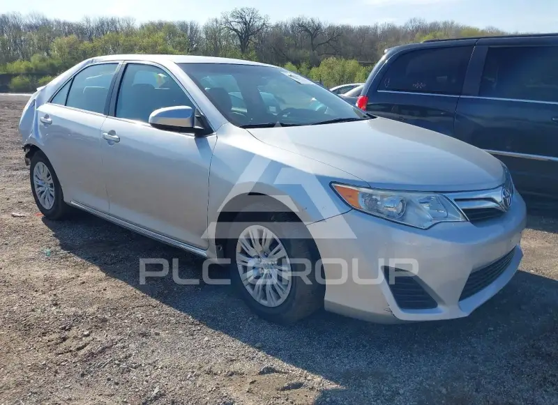 2012 Toyota CAMRY фото