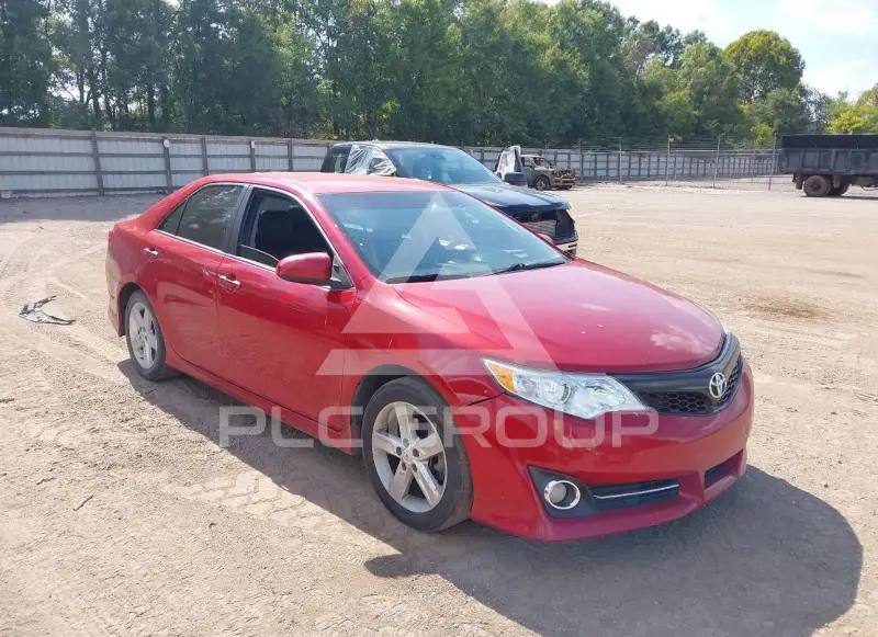 2012 Toyota CAMRY фото