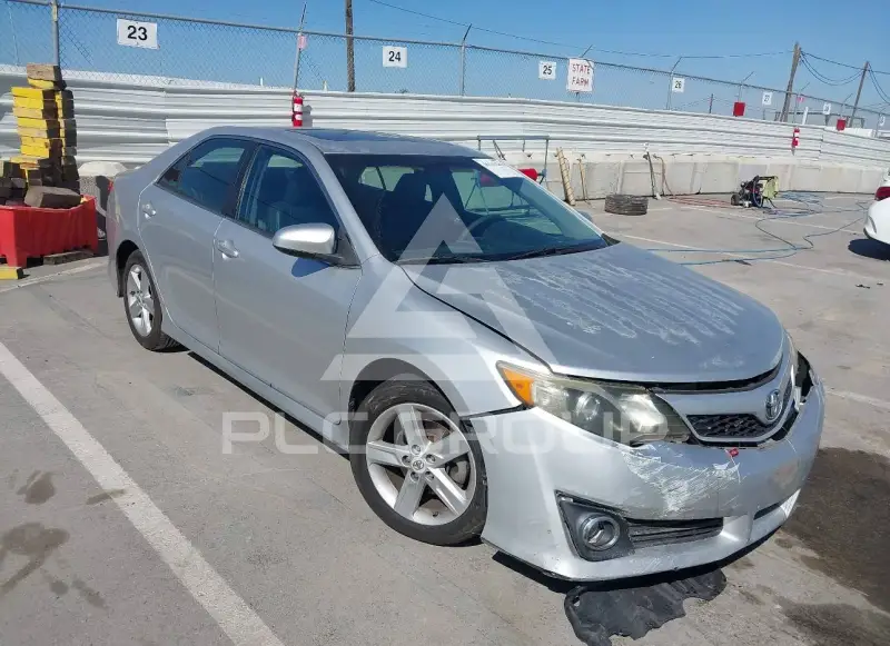 2012 Toyota CAMRY фото