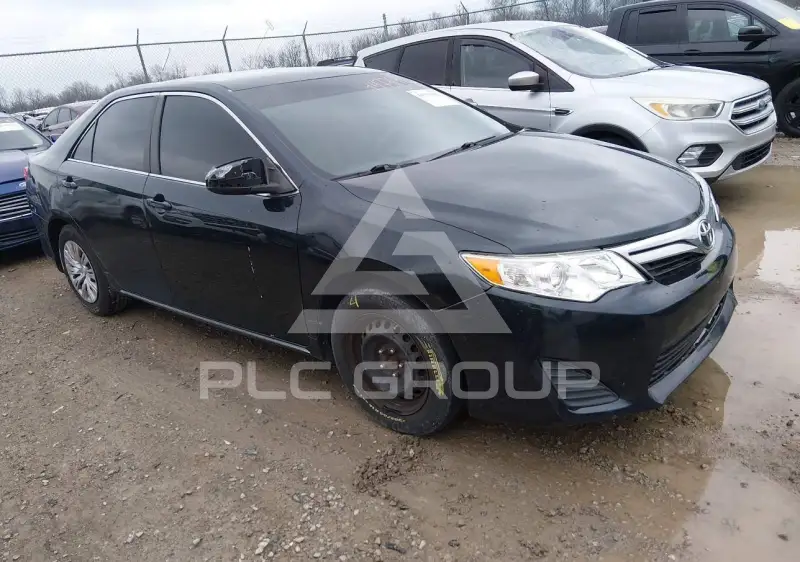 2012 Toyota CAMRY фото