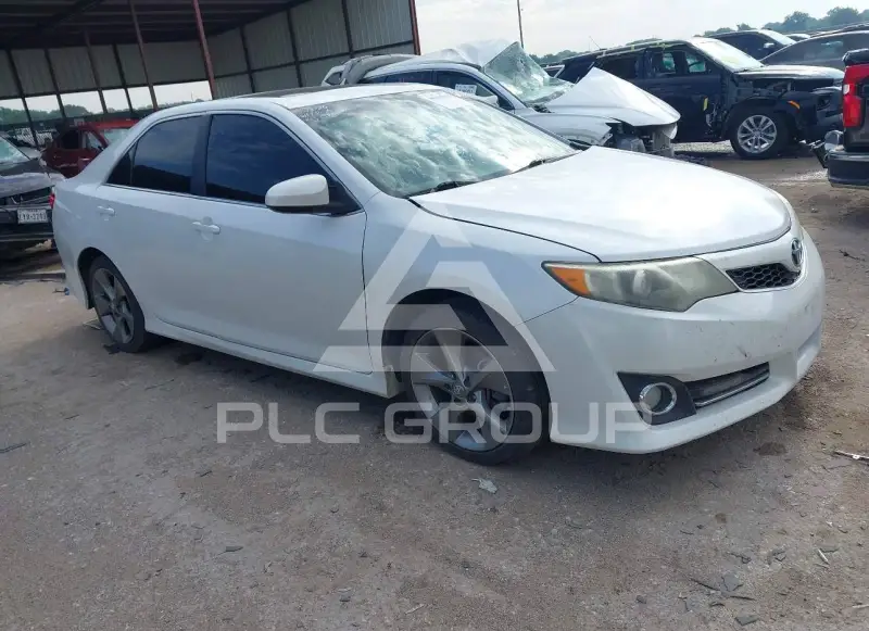2012 Toyota CAMRY фото