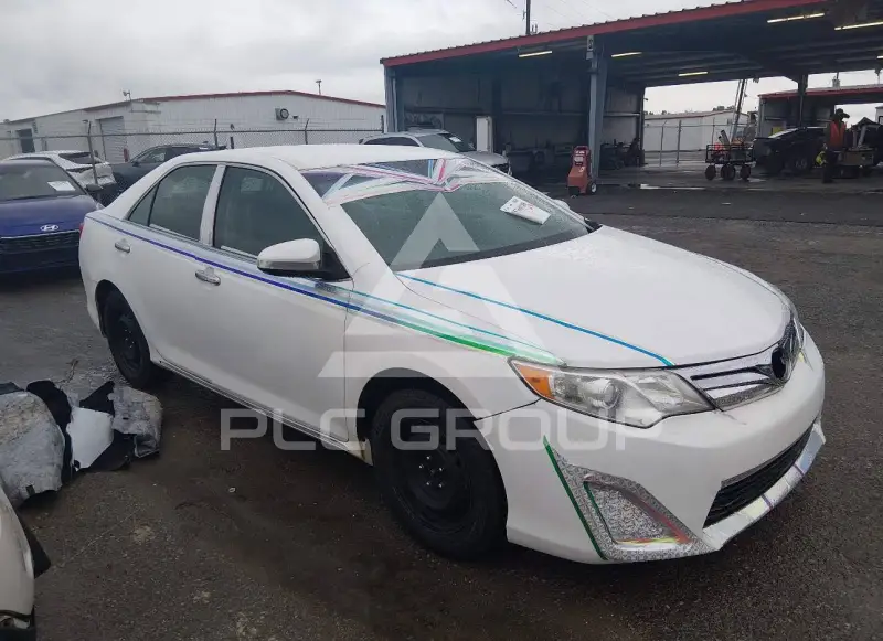 2012 Toyota CAMRY фото