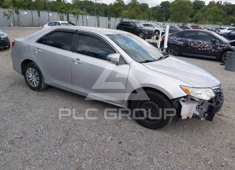 2012 Toyota CAMRY фото