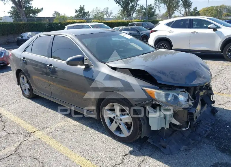 2012 Toyota CAMRY фото