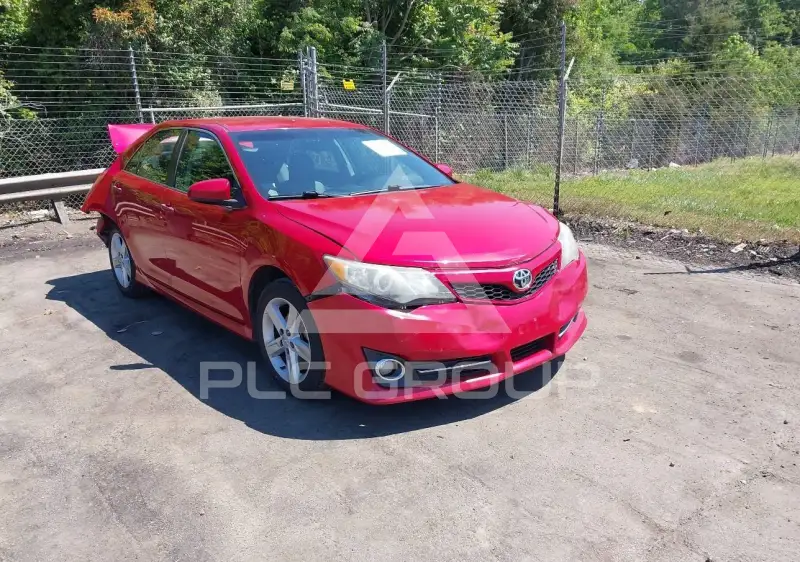 2012 Toyota CAMRY фото