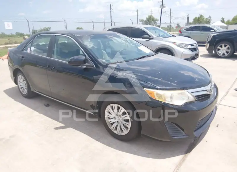 2012 Toyota CAMRY фото