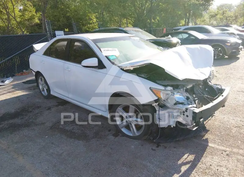 2012 Toyota CAMRY фото
