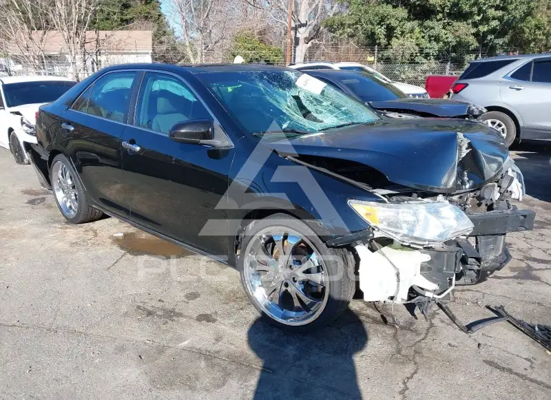 2012 Toyota CAMRY фото