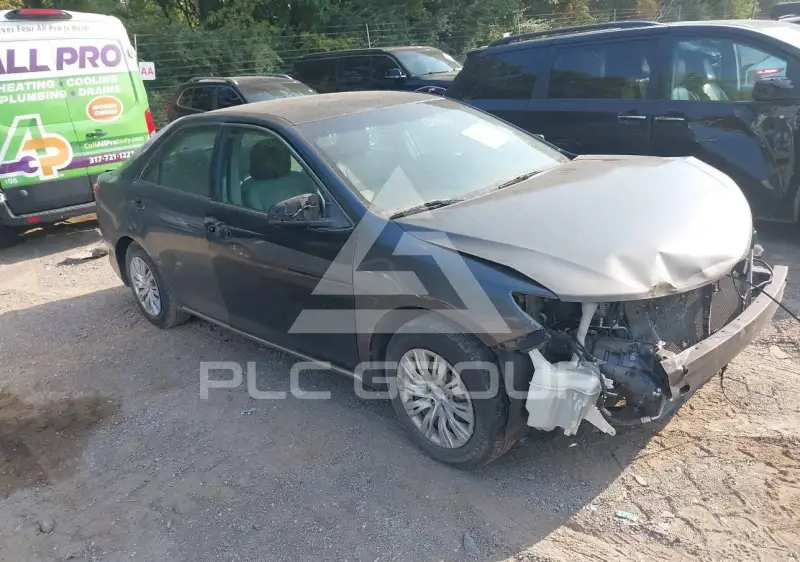 2012 Toyota CAMRY фото