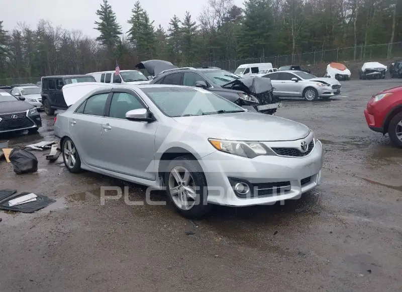 2012 Toyota CAMRY фото