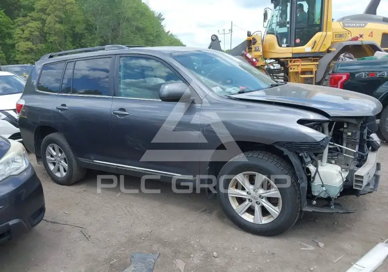 2012 Toyota Highlander фото