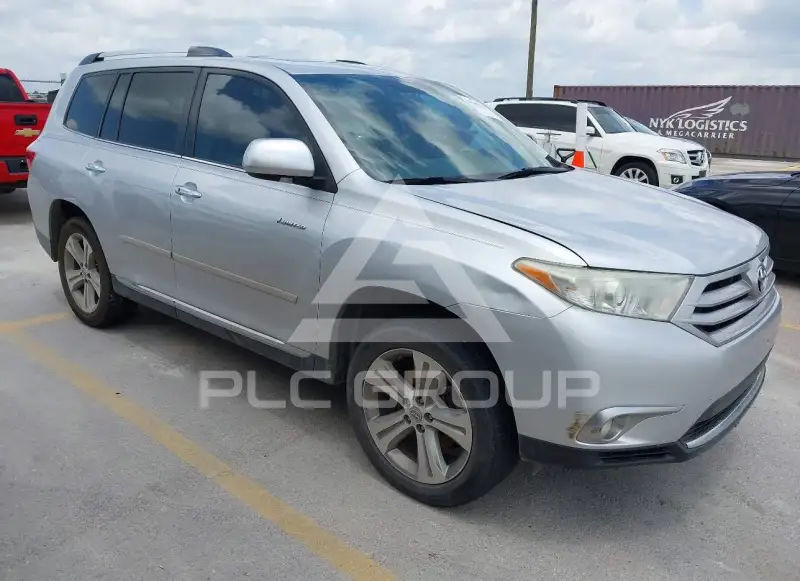 2012 Toyota Highlander photo