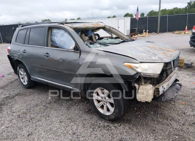2012 Toyota Highlander фото