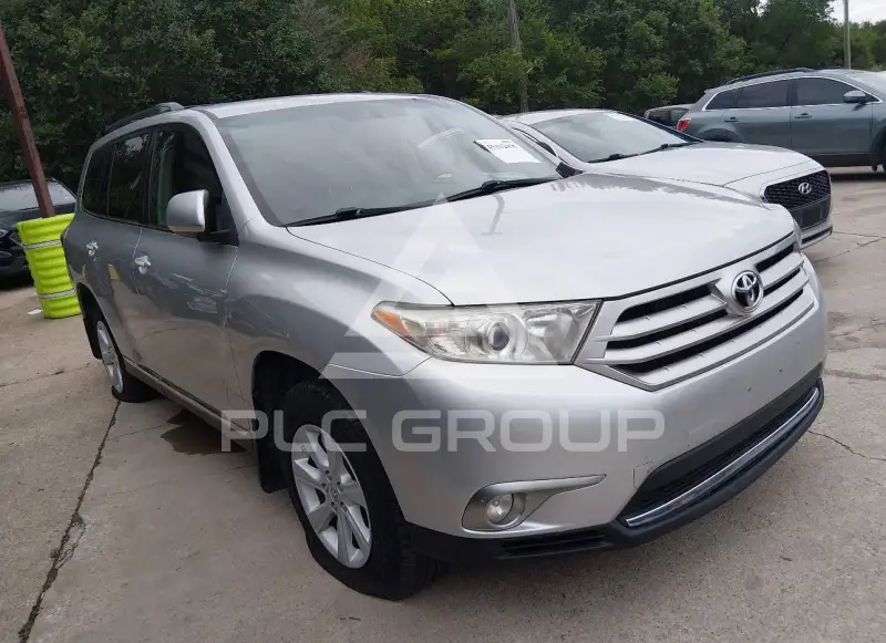 2012 Toyota Highlander photo