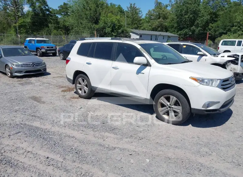 2012 Toyota Highlander фото