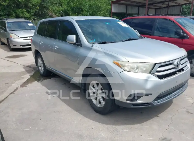 2012 Toyota Highlander photo