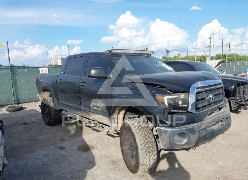 2012 Toyota TUNDRA photo