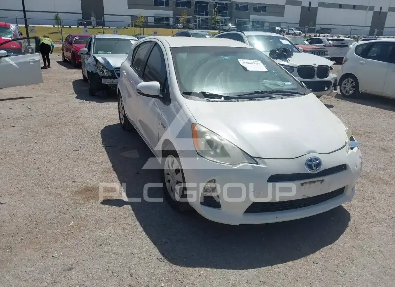 2012 Toyota PRIUS фото