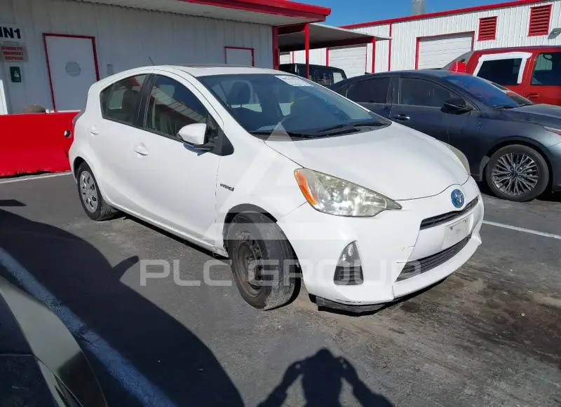 2012 Toyota PRIUS фото