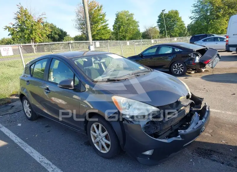 2012 Toyota PRIUS фото