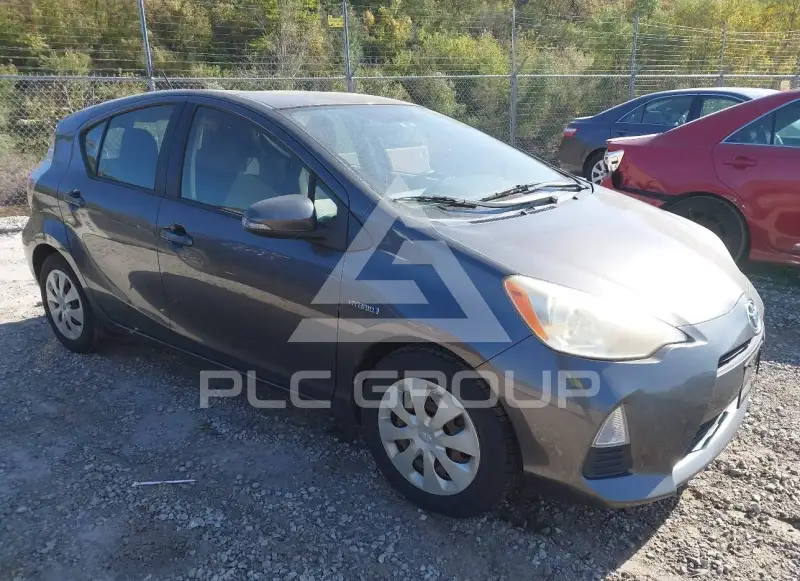 2012 Toyota PRIUS фото