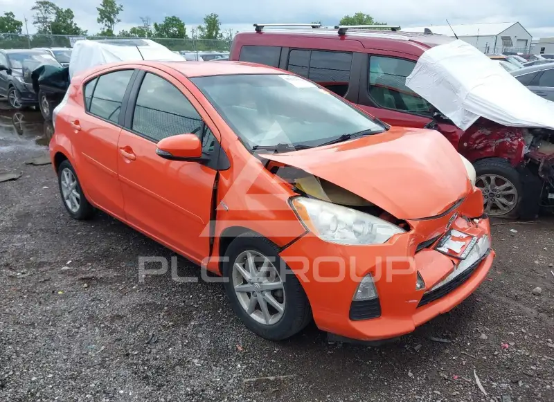 2012 Toyota PRIUS фото