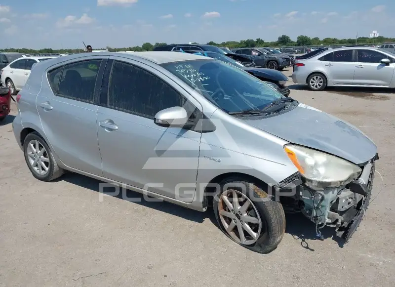 2012 Toyota PRIUS фото
