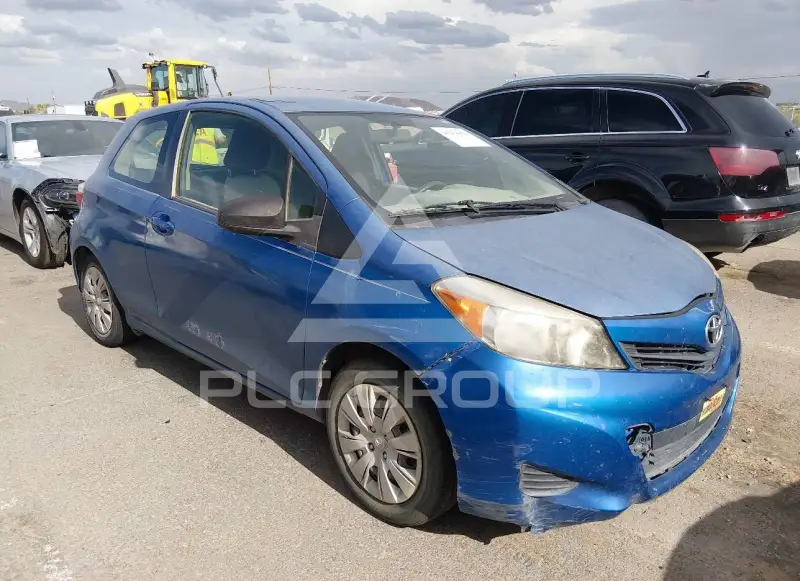 2012 Toyota YARIS фото