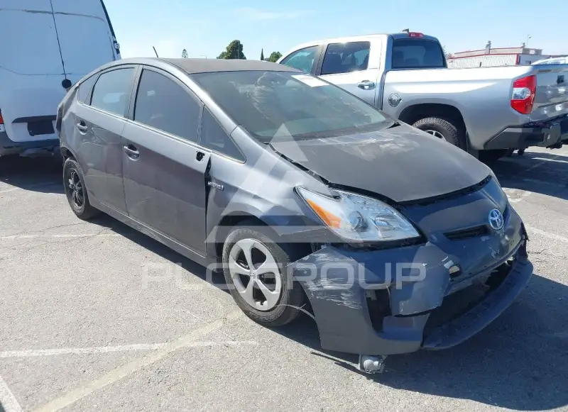 2012 Toyota PRIUS фото