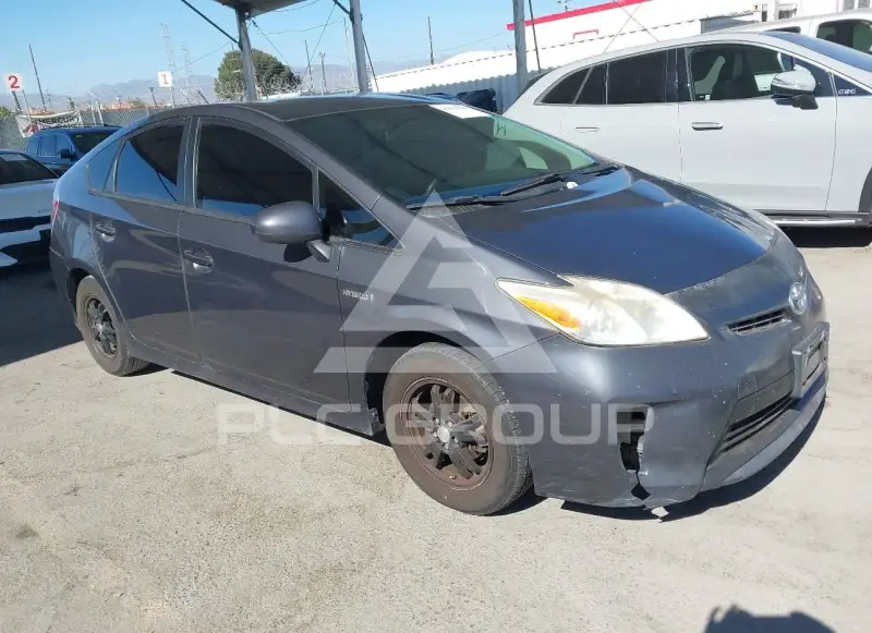 2012 Toyota PRIUS фото