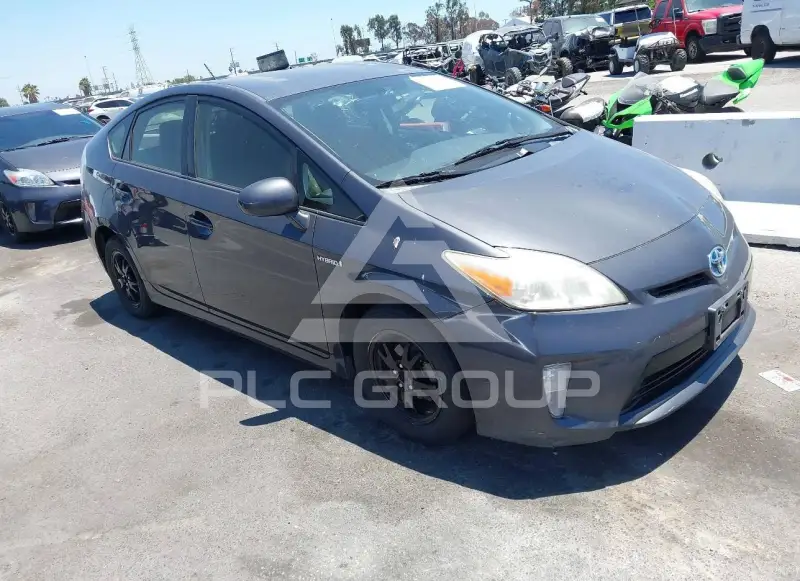 2012 Toyota PRIUS фото