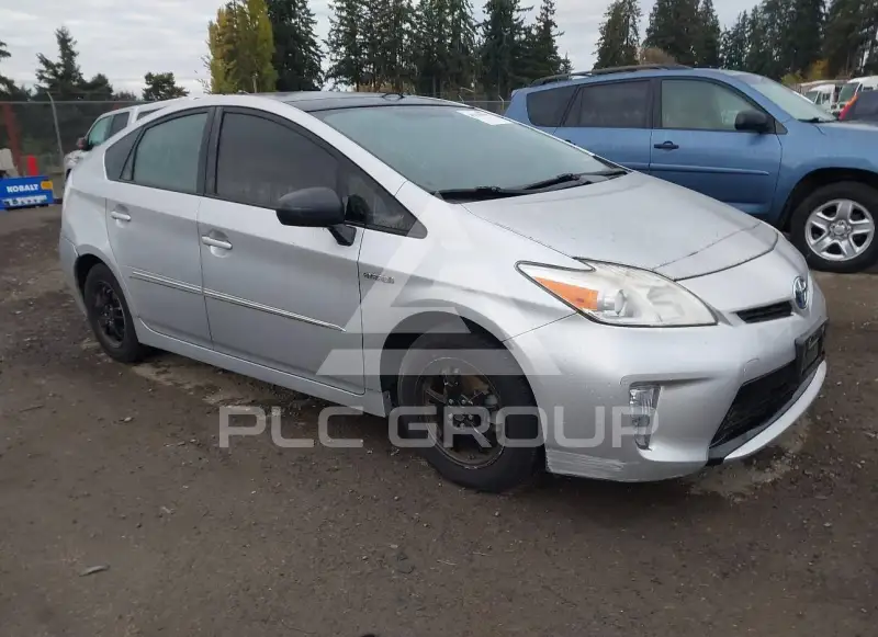 2012 Toyota PRIUS фото