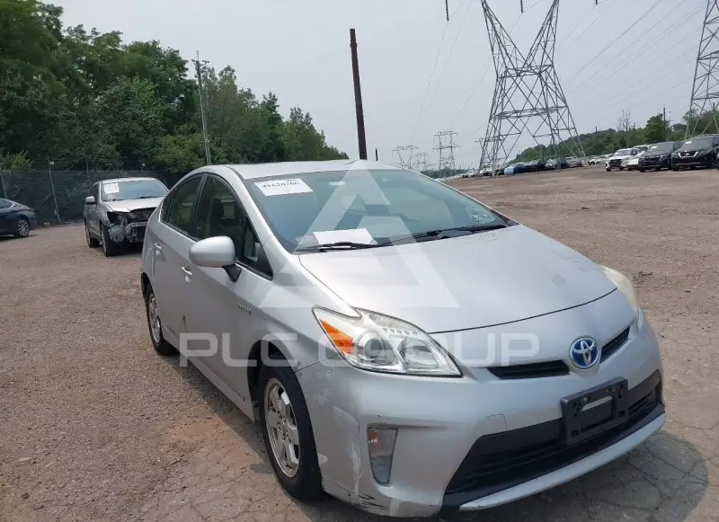 2012 Toyota PRIUS фото