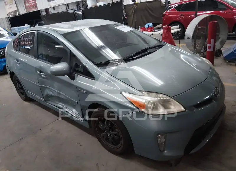 2012 Toyota PRIUS фото