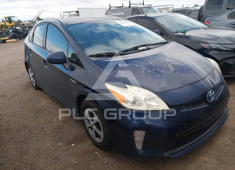2012 Toyota PRIUS фото