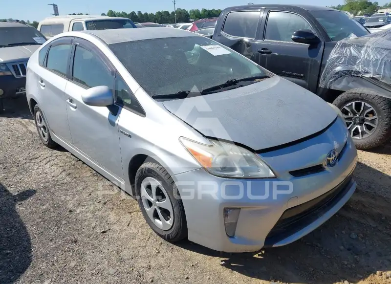2012 Toyota PRIUS фото