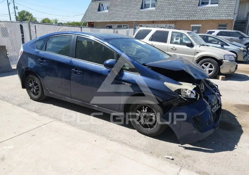 2012 Toyota PRIUS фото