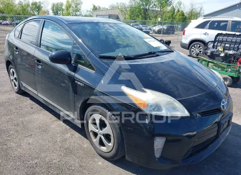 2012 Toyota PRIUS фото