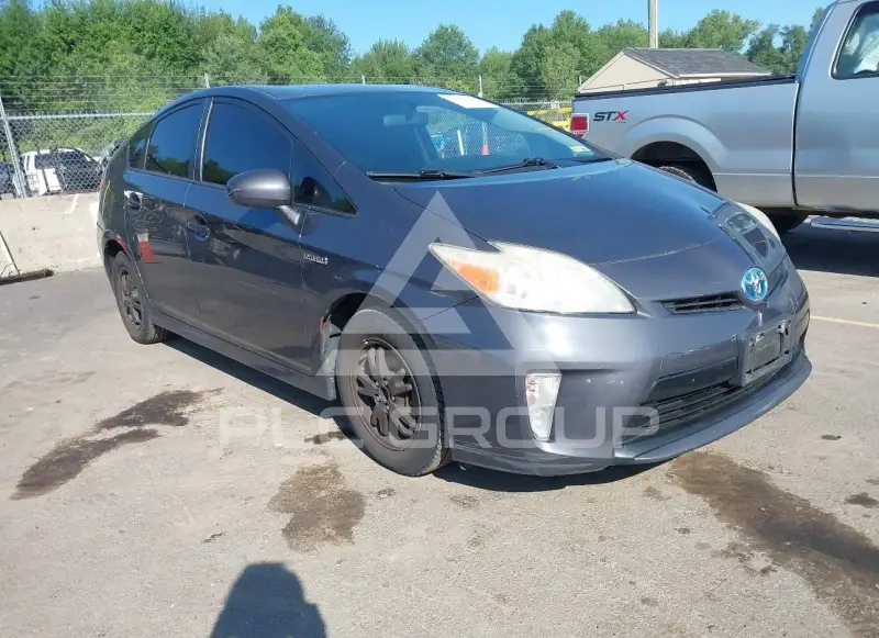2012 Toyota PRIUS фото