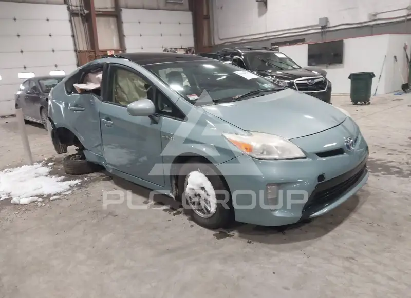2012 Toyota PRIUS фото