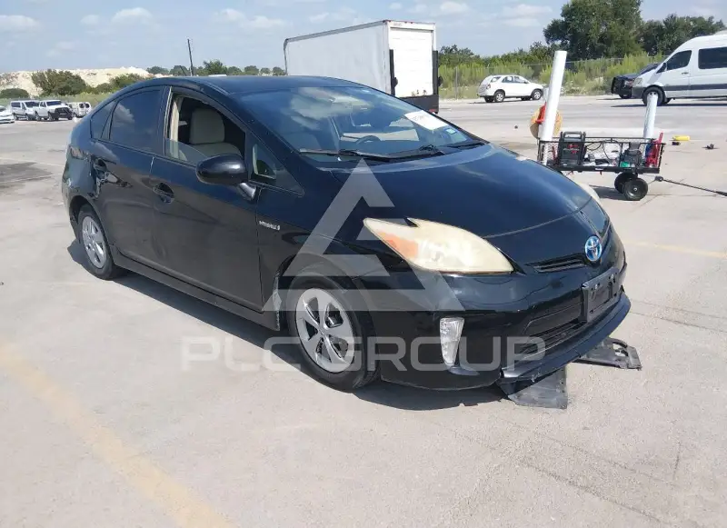 2012 Toyota PRIUS фото